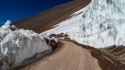 Paso de Agua Negra con récord abierto: definen minuto a minuto que funcione hasta mediados de junio Paso de Agua Negra con récord abierto: definen minuto a minuto que funcione hasta mediados de junio