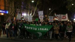 La ola verde: pañuelazo a favor de la despenalización del aborto en San Juan