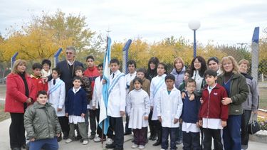 La Asociación Jorge Luis Borges ya cuenta con una Bandera Argentina