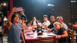 El nuevo polo gastronómico chimbero: el boom que convoca a sanjuaninos que hacen cuadras de cola para poder comer