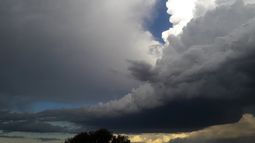 Comienza una semana con calor y ¿tormentas todos los días?