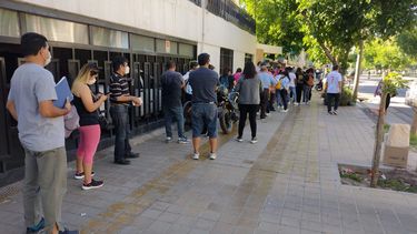 El furor por Argentina-Brasil se trasladó al centro: colas en Discapacidad y fuerte operativo en hoteles