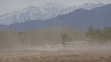 Por viento Zonda, suspenden las clases en Calingasta
