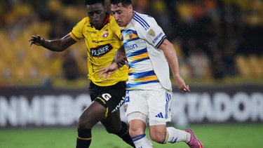 jugando con uno menos, boca perdio con el ultimo y se complica en el grupo jugando con uno menos, boca perdio con el ultimo y se complica en el grupo