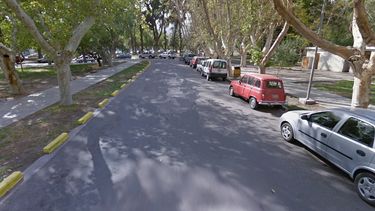 El Parque de Mayo tiene una amplia extensión de calles internas que durante décadas sirvieron de estacionamiento y circulación. Desde la pandemia y hasta hoy se preservan para que la usen peatones y el plan que está más firme es dejarlas así.
