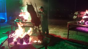 El corte estrella: los secretos de la punta espalda a la llama