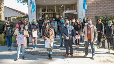 En el Día Internacional del Orgullo LGTBQ+, diálogo y compromiso para garantizar derechos