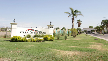 Las razones por las que los vecinos del barrio top de Rivadavia no quieren una estación de servicio al lado