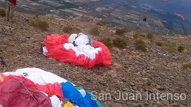 Este sábado hay lluvia de parapentes en las Sierras Azules de Zonda