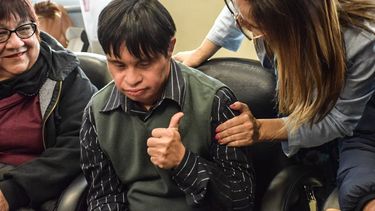 Volver a escuchar como resultado de una lucha compartida y con la ayuda del Estado