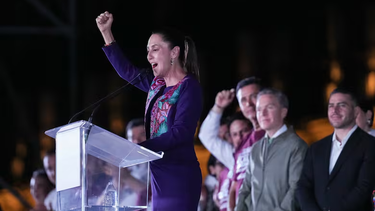 Sin Milei ni el Rey, Claudia Sheinbaum asumió como la primera presidenta de México