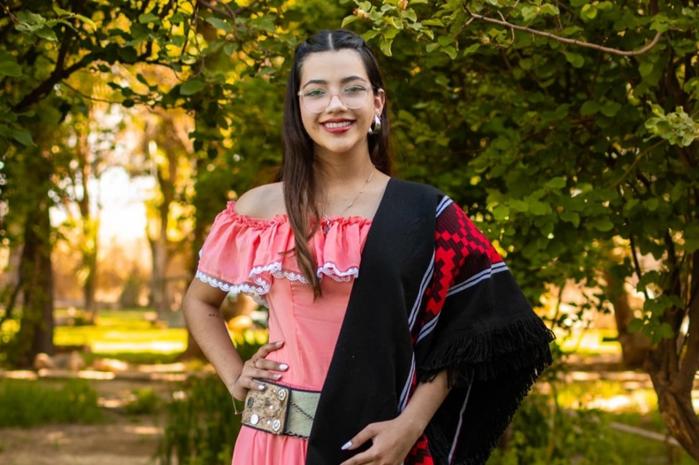 Sofía será la Tercera Paisana de la Tradición en Jáchal, después de la polémica.